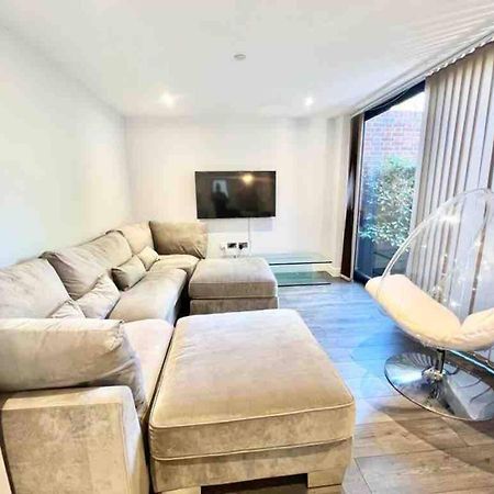 D & D Luxury Apartments Stanmore  Εξωτερικό φωτογραφία