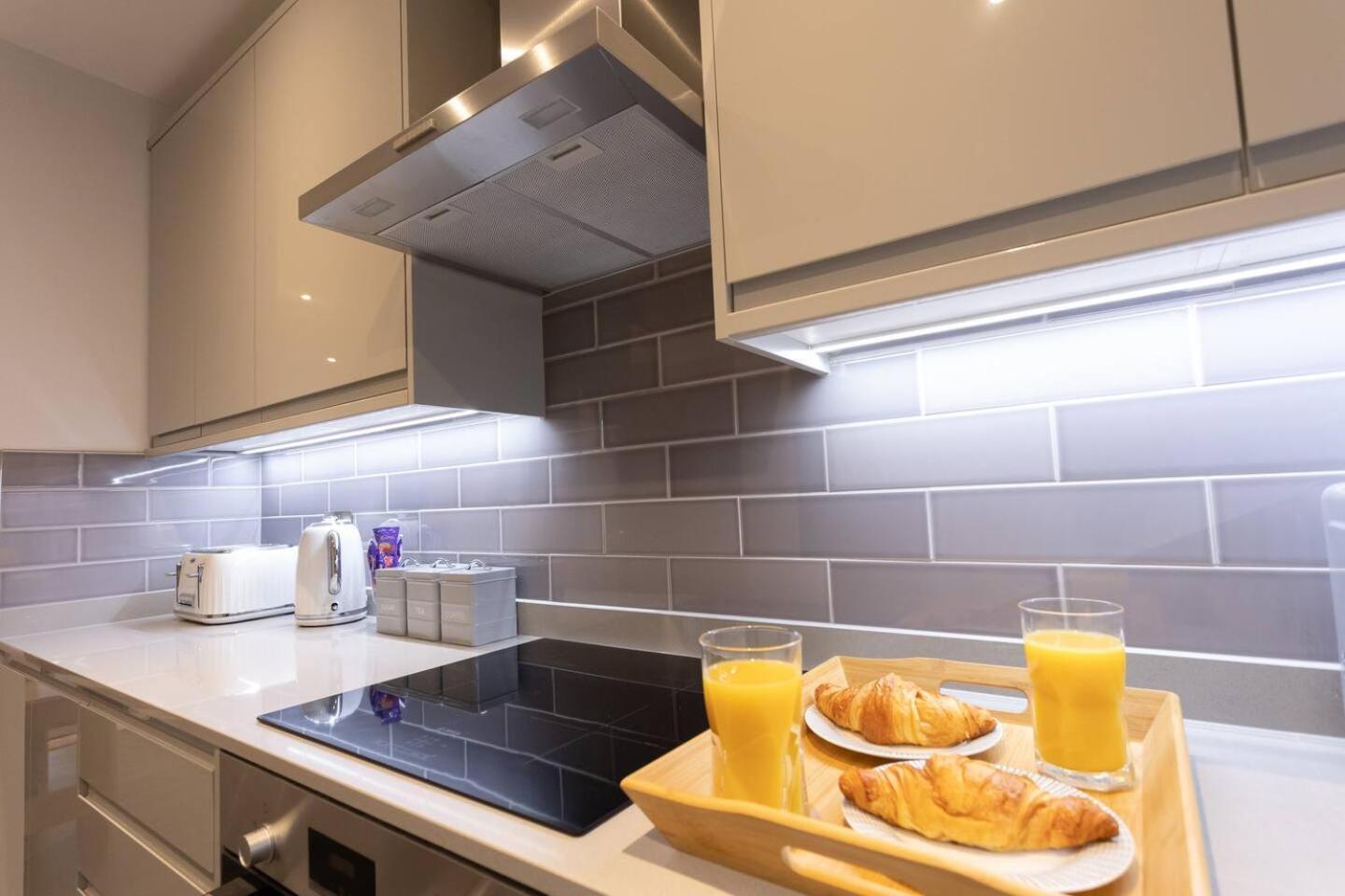 D & D Luxury Apartments Stanmore  Εξωτερικό φωτογραφία